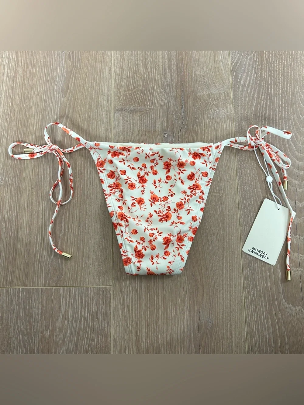 NWT New Monday Swimwear Cala Roja Top and Le Marais Bottom Sunrise Floral Size P